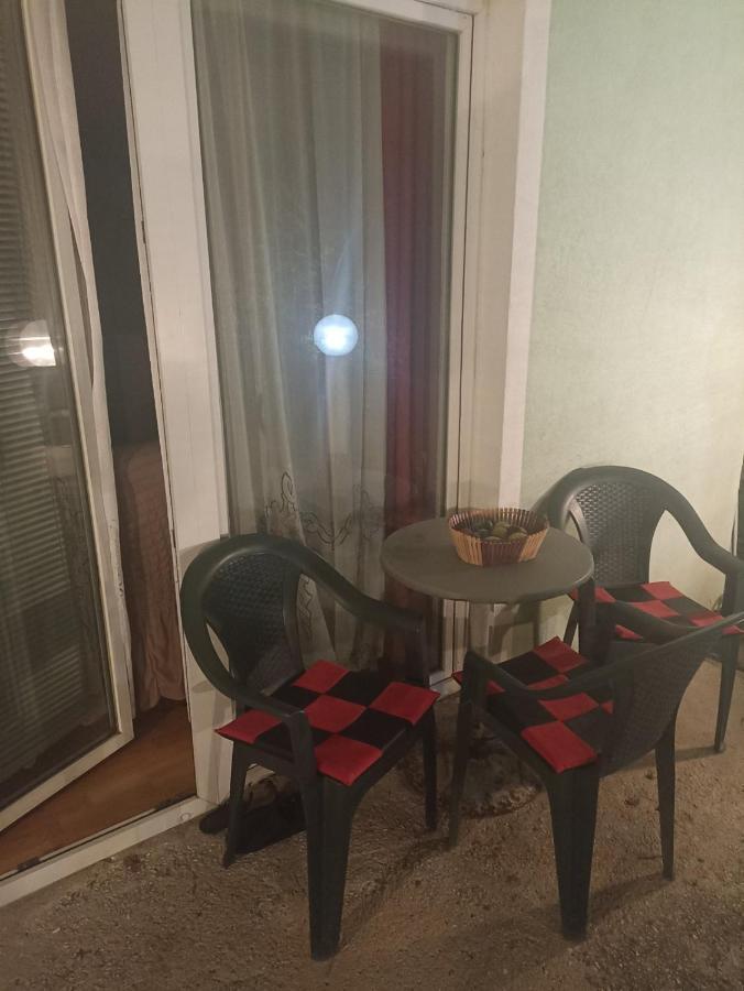 Sleep & Fly - Sarajevo Airport Apartment Exterior photo
