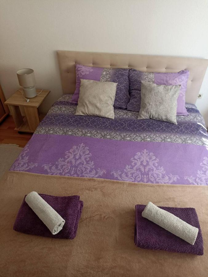 Sleep & Fly - Sarajevo Airport Apartment Exterior photo